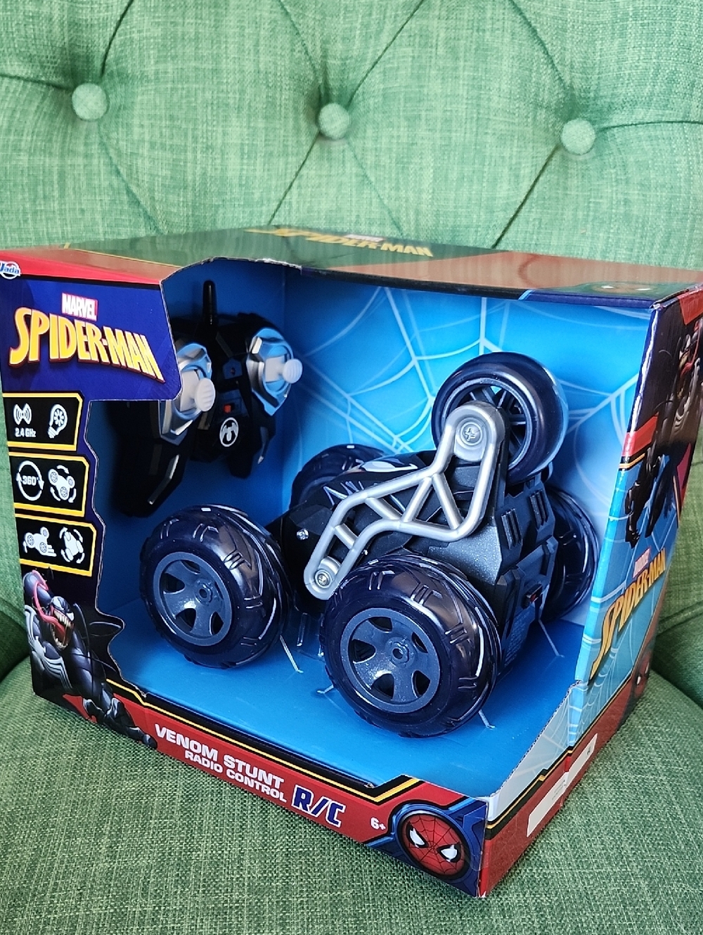 Marvel Spider-Man Venom Stunt R/C Car - Blue & Silver
